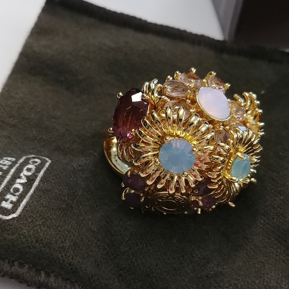 NWOT Coach Multi Stone Floral Cluster Cocktail Ring - Picture 9 of 10
